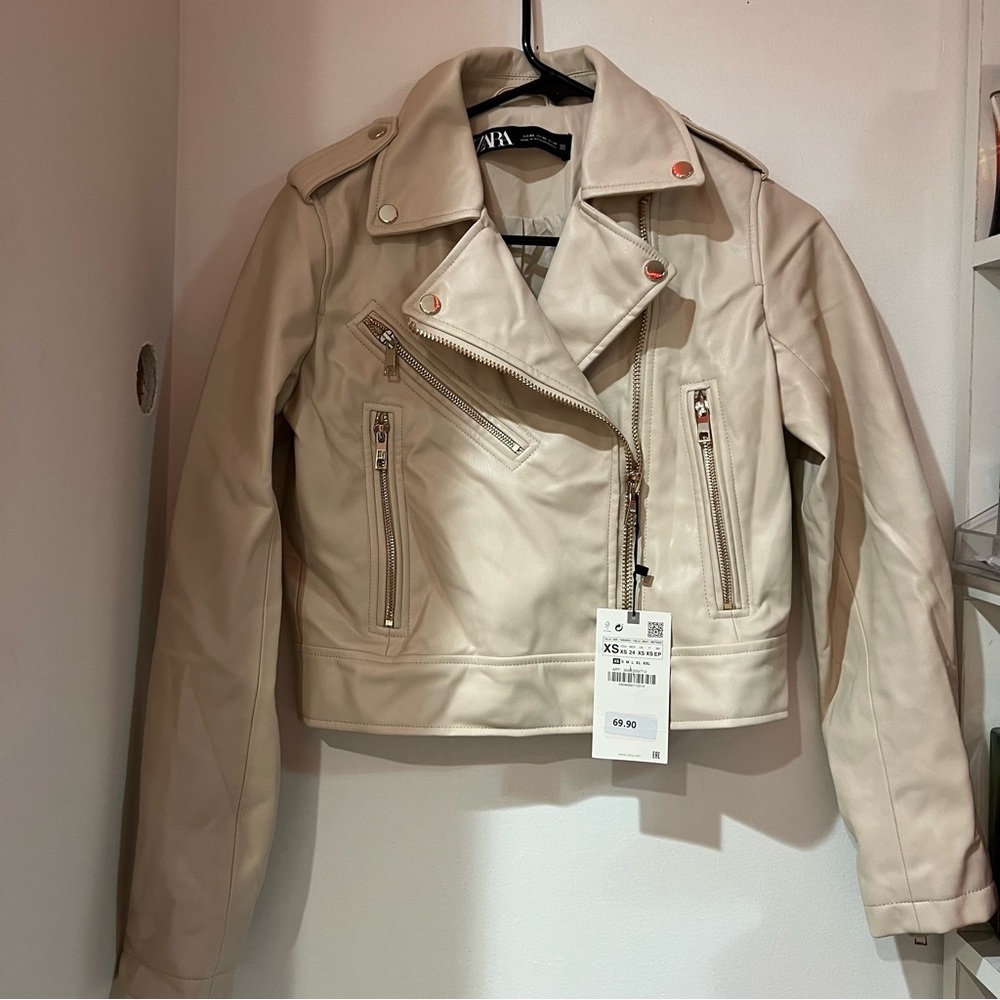 NWT Zara jacket size XS